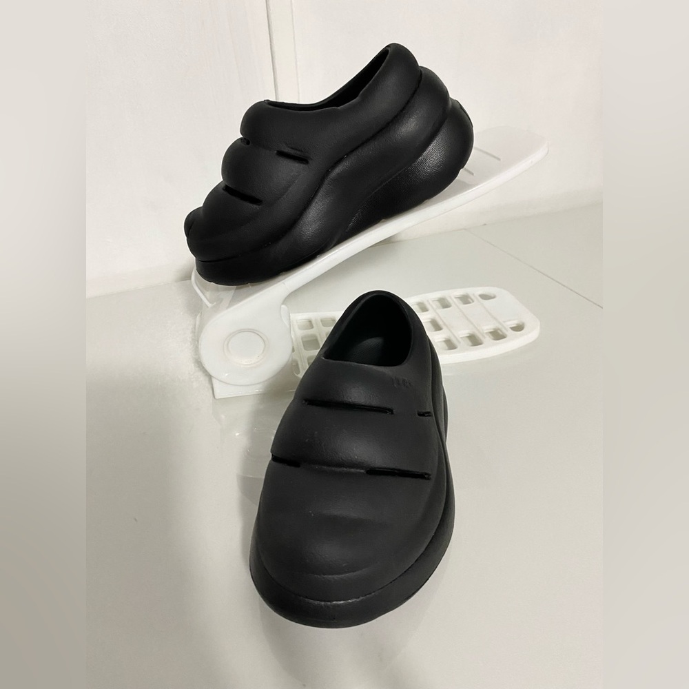 UGG K Sport Yeah Clog Black Size T 9  Unisex Kids.